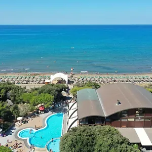 **** Ośrodek wypoczynkowy Canado Club Family Village Włochy